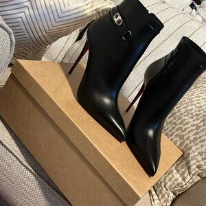 Selling my Christian Louboutin red bottom so Kate heel 120 black boots
